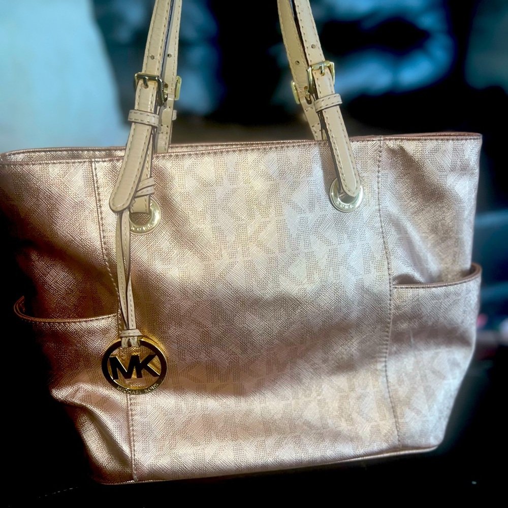 Michael kors purse
